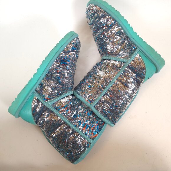 UGG Women’s Classic Short Sparkles Sequin Sheepskin Boots Aqua Blue Size 6 - Picture 3 of 12